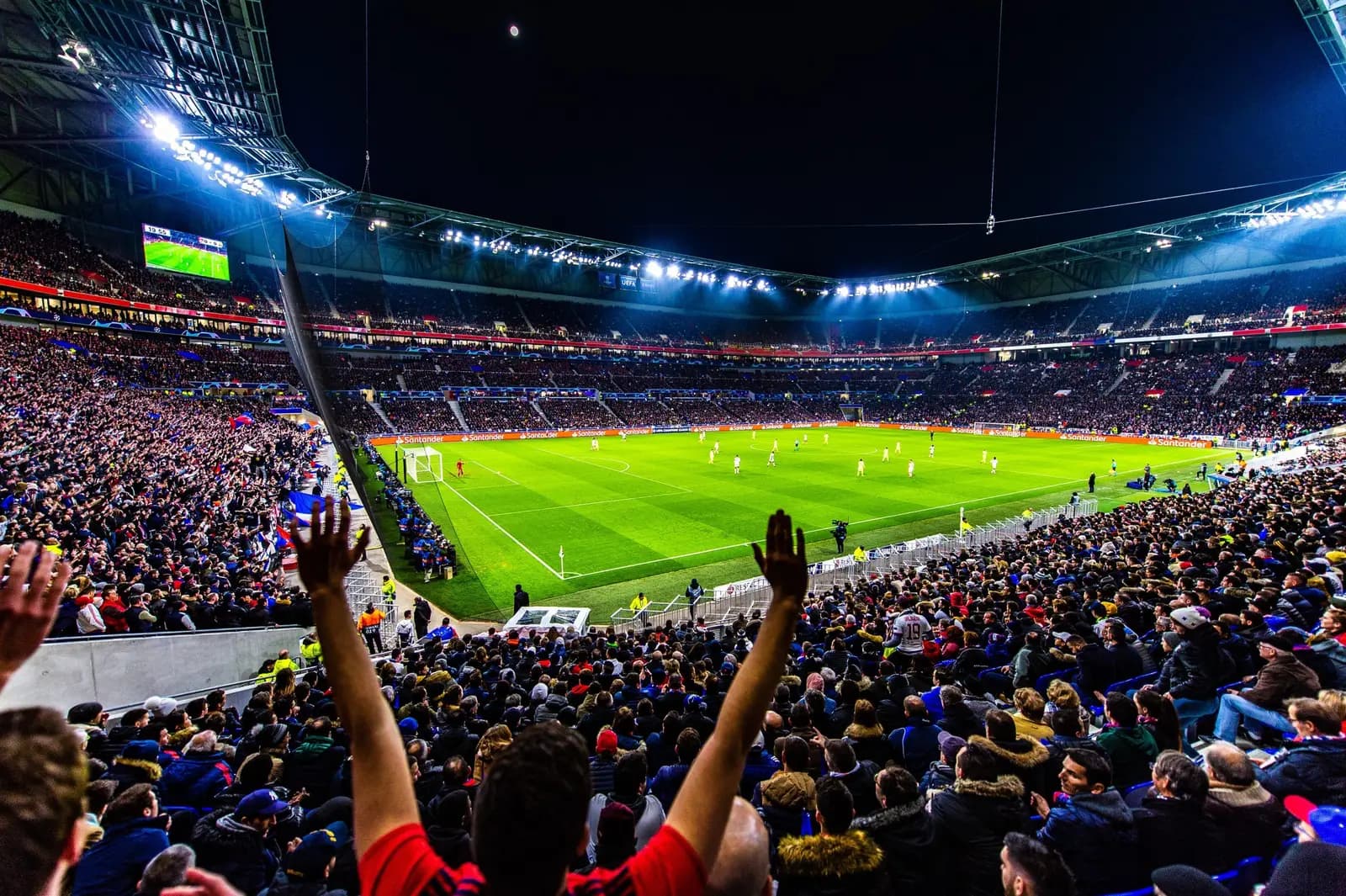 Olympique Lyonnais vs Bayer Leverkusen